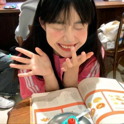 四年后，她带萌宝惊艳全球